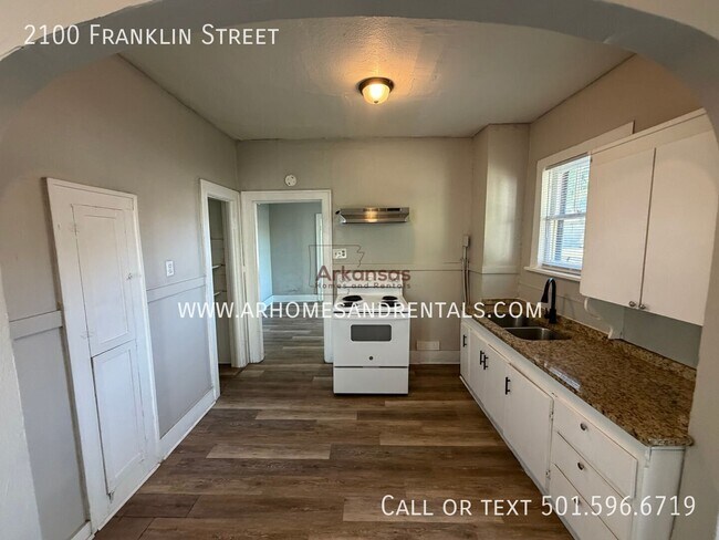 Foto del edificio - 2100 Franklin St