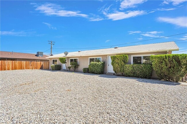 Building Photo - 20933 Sioux Rd