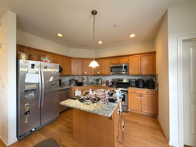 Building Photo - 2573 Waterbury Ln