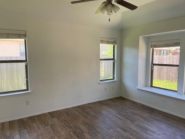 Foto del edificio - 15111 Parrish Ln