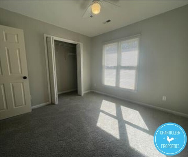 Photo - 111 Charter Ct Townhome