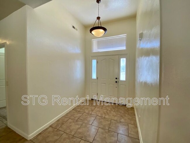 Building Photo - 1854 Stonebridge Dr