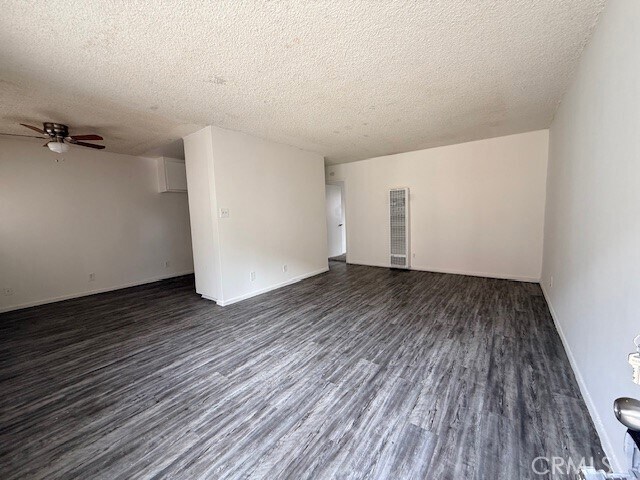 Foto principal - 1435 Laurel Ave