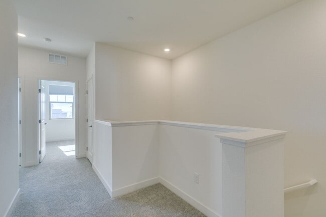 Building Photo - 160 Silver Run Ln