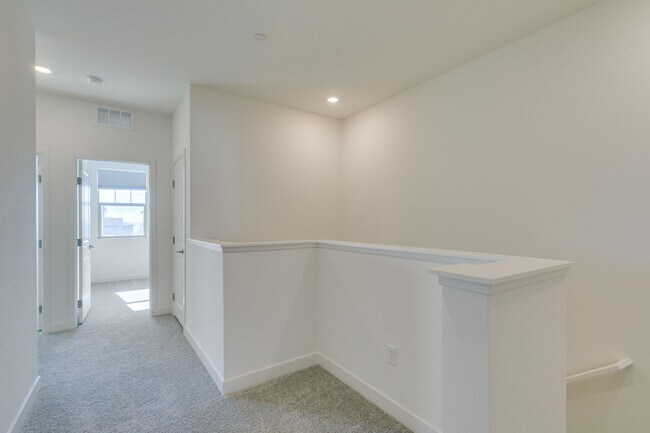 Foto del edificio - 160 Silver Run Ln