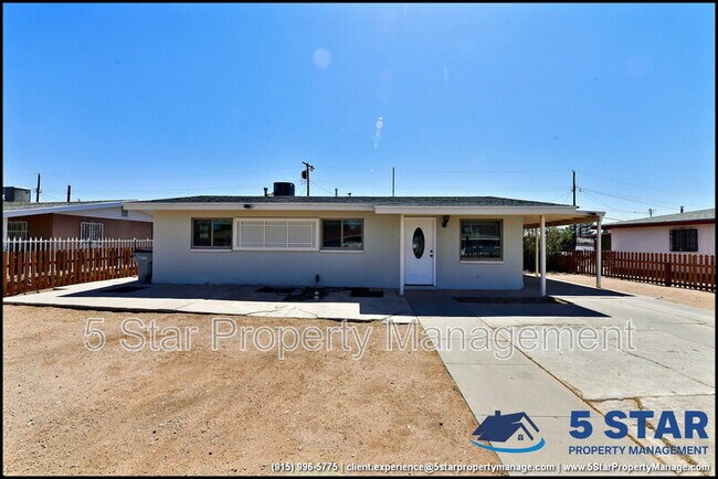 Building Photo - 10324 Newport Dr