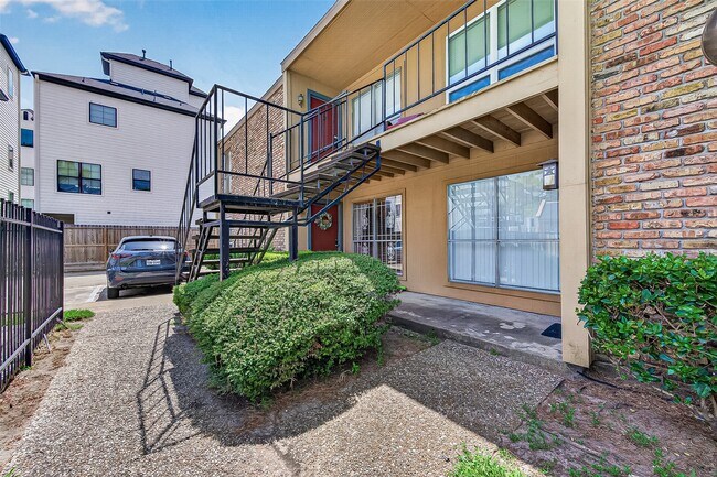 Foto del edificio - 3303 W Greenridge Dr