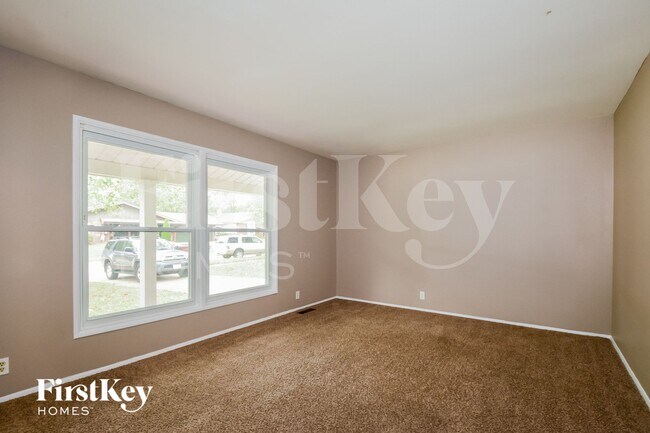 Building Photo - 2848 Westminster Dr