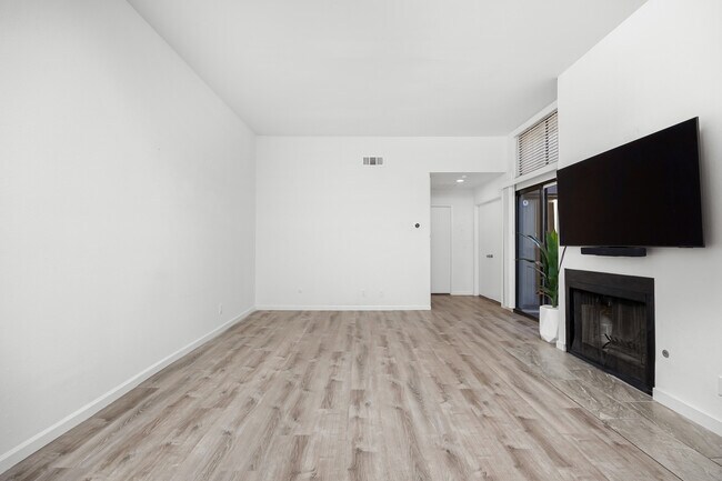Building Photo - 7225 Shoup Ave
