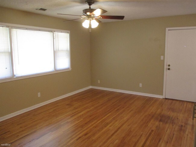 Building Photo - 2 br, 2 bath House - 403 S Kessler St