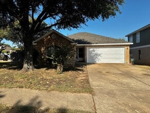 Building Photo - 13800 Randalstone Dr