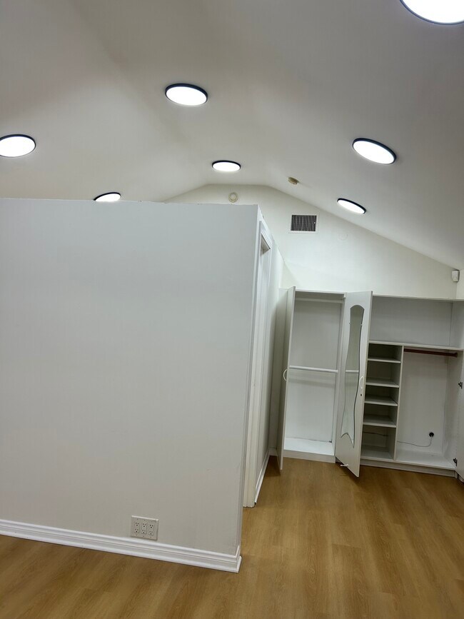 Foto del edificio - 17630 Cantara St