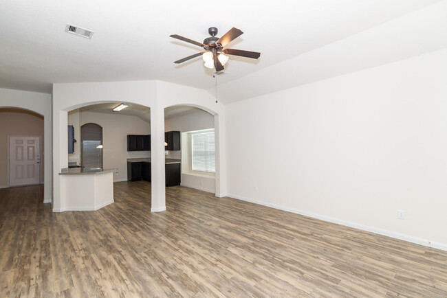Building Photo - 2503 Montecito Ln