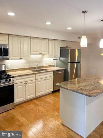 Building Photo - 7513 Spring Lake Dr