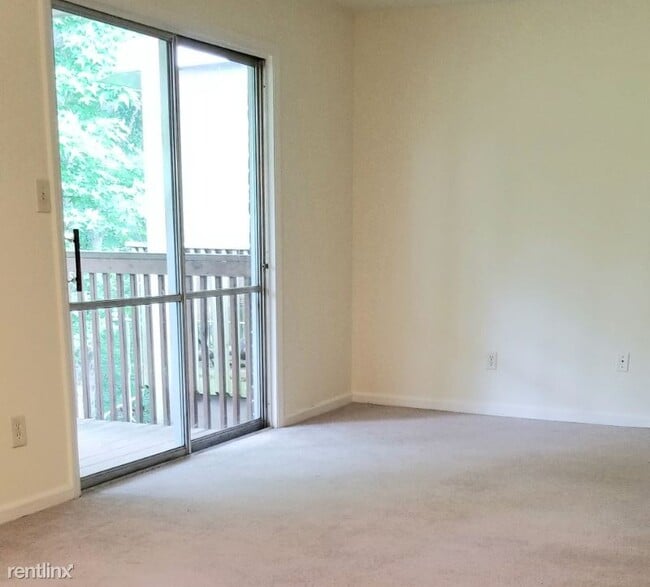 Building Photo - 2116 Montreat Ln