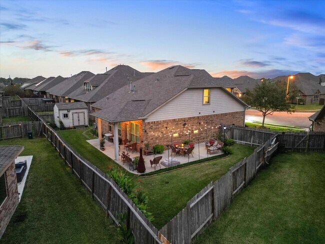 Building Photo - 6303 Wood Creek Ln