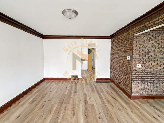 Building Photo - 1311 Madison St