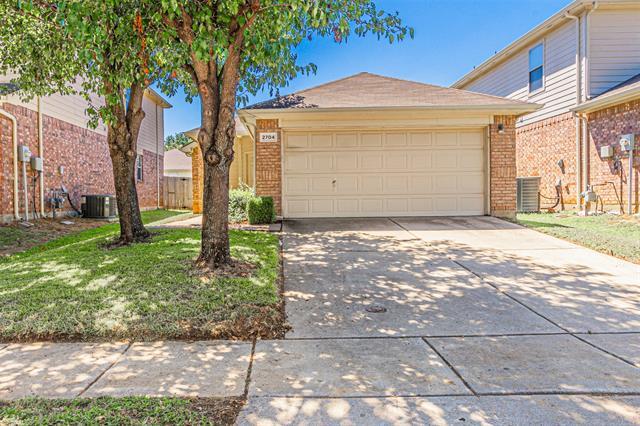 Foto del edificio - 2704 Mountain Lion Dr