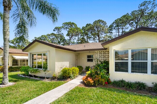 Foto del edificio - 13960 Nesting Way