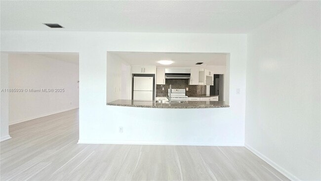 Building Photo - 5300 SW 7th Ct