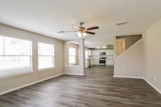 Building Photo - 31518 Kingston Village Dr