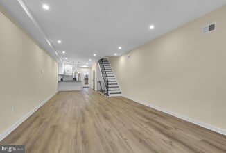 Building Photo - 2670 Braddock St
