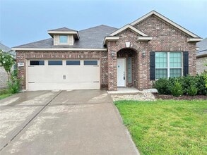 Building Photo - 918 Primrose Dr