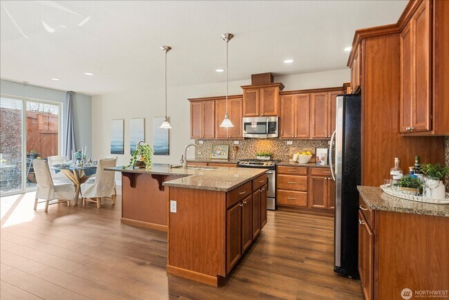 Foto del edificio - 3BD/2.5BTH Modern Townhouse in Greekbrooke II Community for Lease!