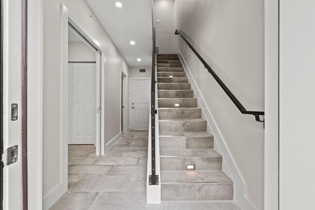 Foto del edificio - 672 Fern St