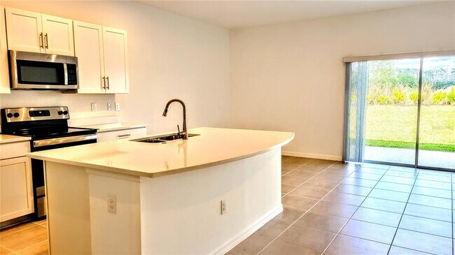 Building Photo - 8580 Lunar Skye St