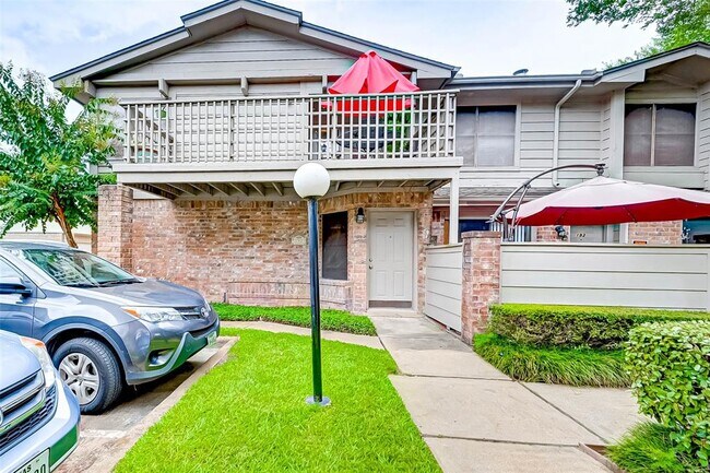Foto del edificio - 2711 Grants Lake Blvd
