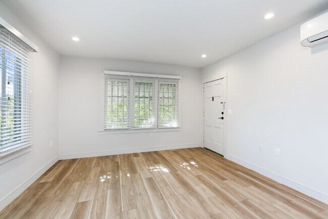 Foto del edificio - 1423 Ridge Way