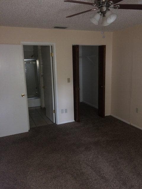 Foto del edificio - Two Bedroom Two Bath Duplex!