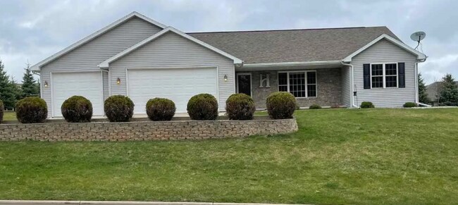 Building Photo - 5451 North Ave