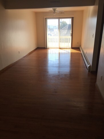 42 Dean Pl Unit B207 Bridgeport Ct 06610 Condo For Rent In Primary Photo 42 Dean Pl