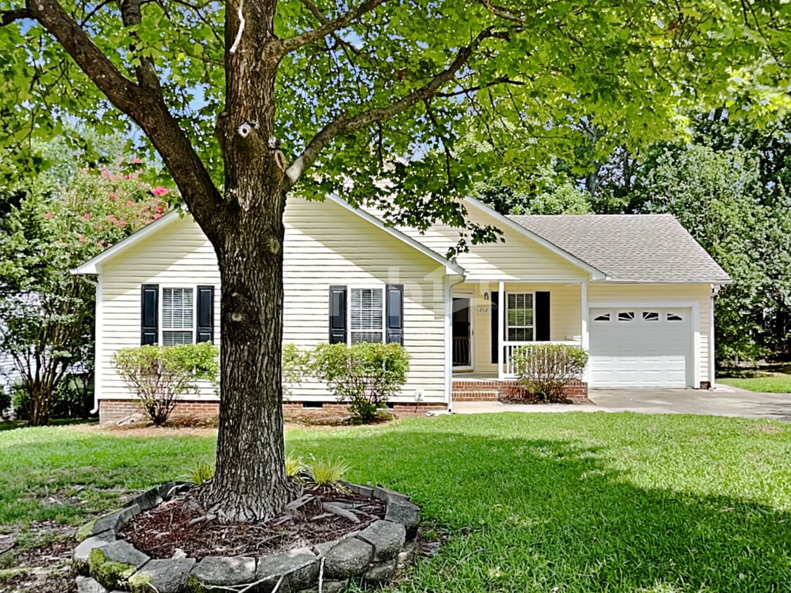 Primary Photo - 212 Aqua Marine Lane