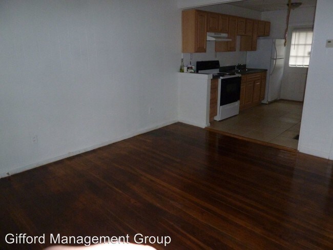 Building Photo - 9321 Chelsea Ave