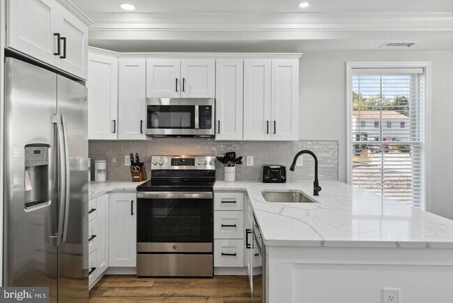 Foto del edificio - 36 Evergreen Ln