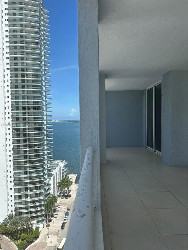 Foto del edificio - 170 SE 14th St