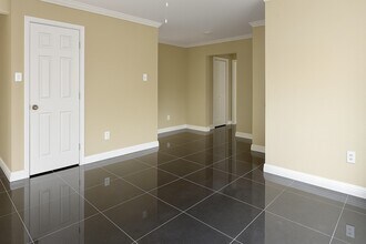 Building Photo - 4719 Clay St