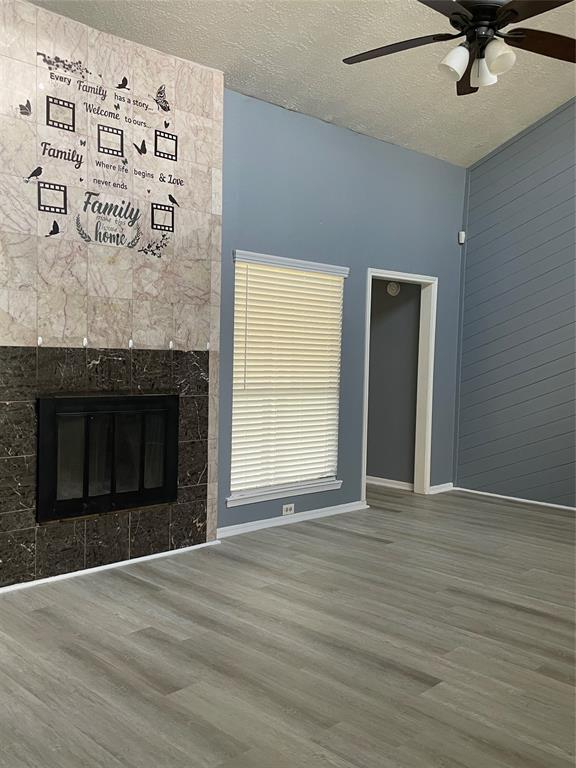 Building Photo - 12015 Osage Park Dr
