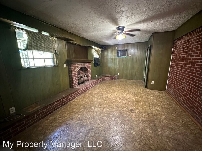 Building Photo - 3 br, 1.5 bath House - 959 Madison Avenue