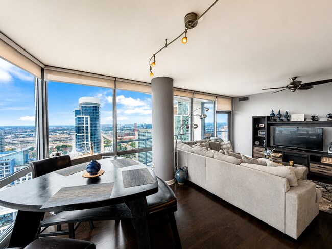 Foto del edificio - 1235 S Prairie Ave