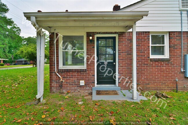 Building Photo - 999 Seminole Dr, Unit B, W. Columbia, SC, ...