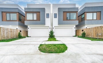 Building Photo - 3513 McIlhenny St