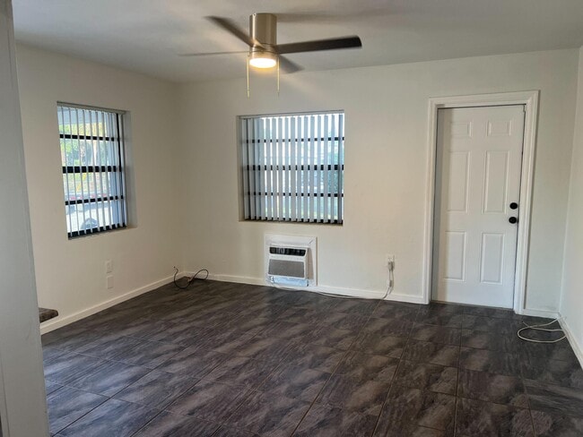 Foto del edificio - 1202 S M St