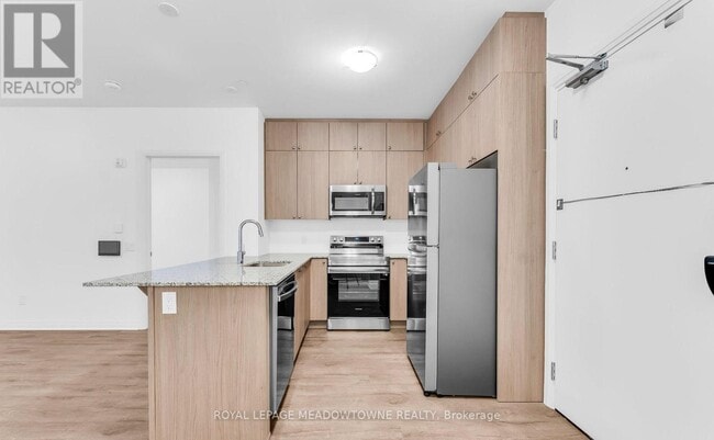 Building Photo - 460 Gordon Krantz Ave