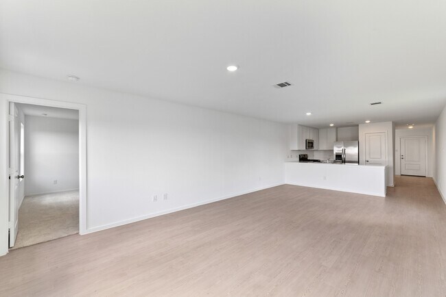 Building Photo - 3041 Majestic Sunrise Dr