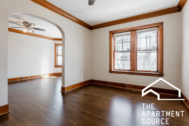 Foto del edificio - 3842 N Bernard St