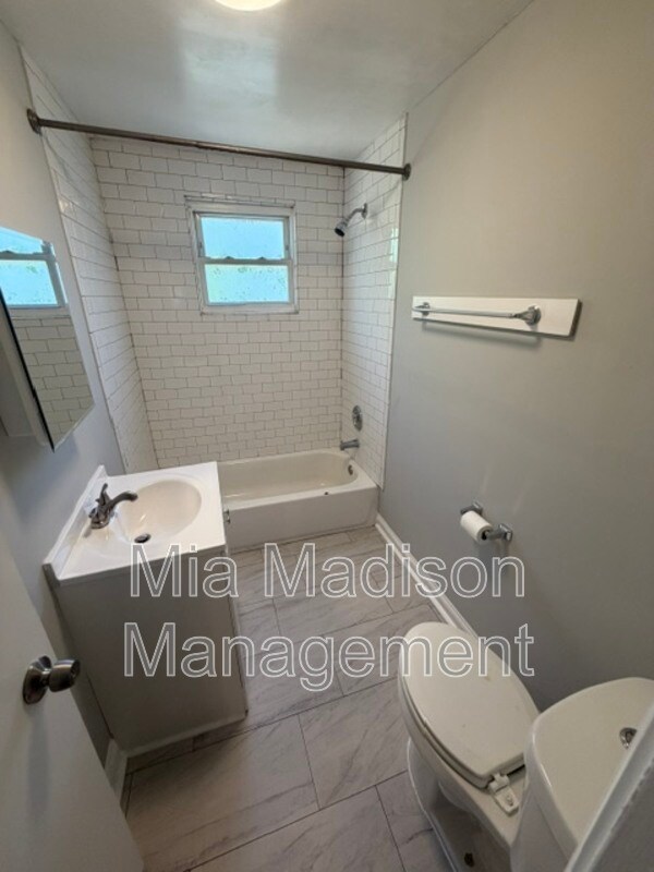 Foto del edificio - 1511 Richards St